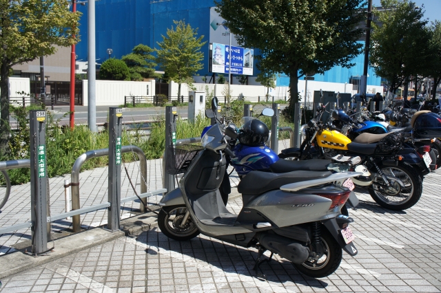 バイク駐輪場