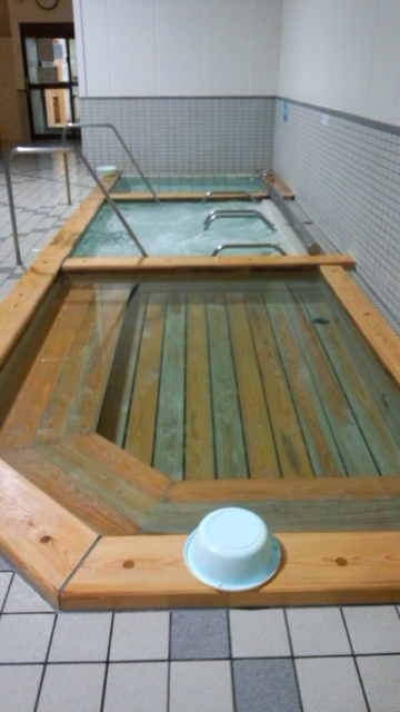 ドライサウナと水風呂・機能浴槽・桧風呂(真湯)