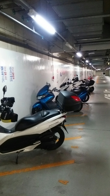 市営 バイク駐輪場