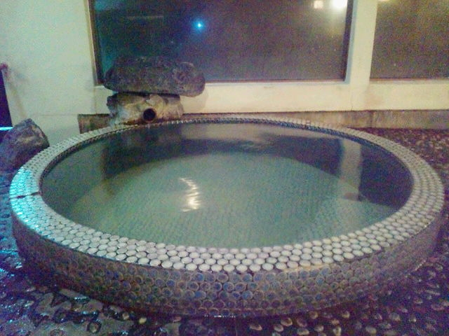 円形小浴槽
