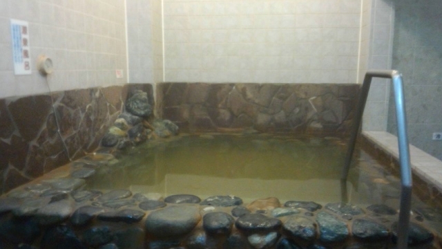 源泉風呂(掛け流し)はリンドウの湯のみ設置