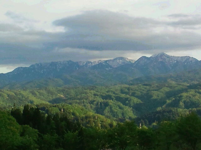 展望台からの秋山郷方面の眺め