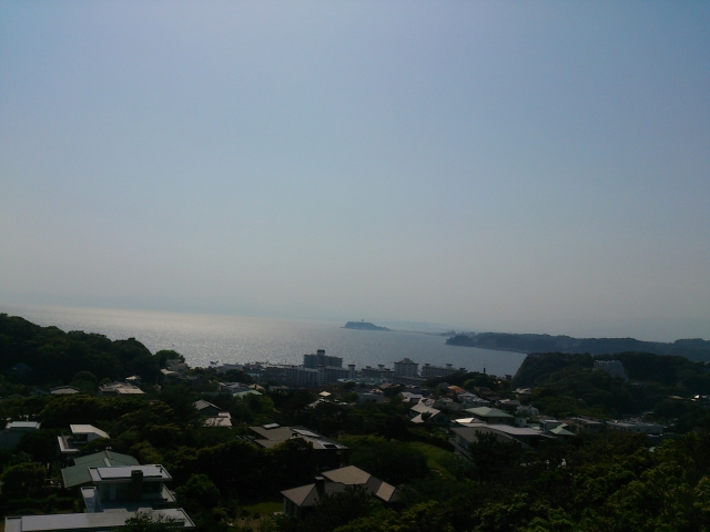 江ノ島が見えます。