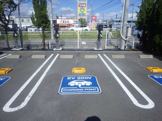 ニトリ高槻店/(株)ニトリ - EV充電スタンド情報