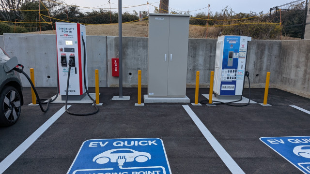 九州自動車道 古賀SA (上り)/西日本高速道路(株) NEXCO西日本 - EV充電